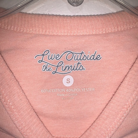 Live Outside the Limits Size small sweater - Picture 2 of 8
